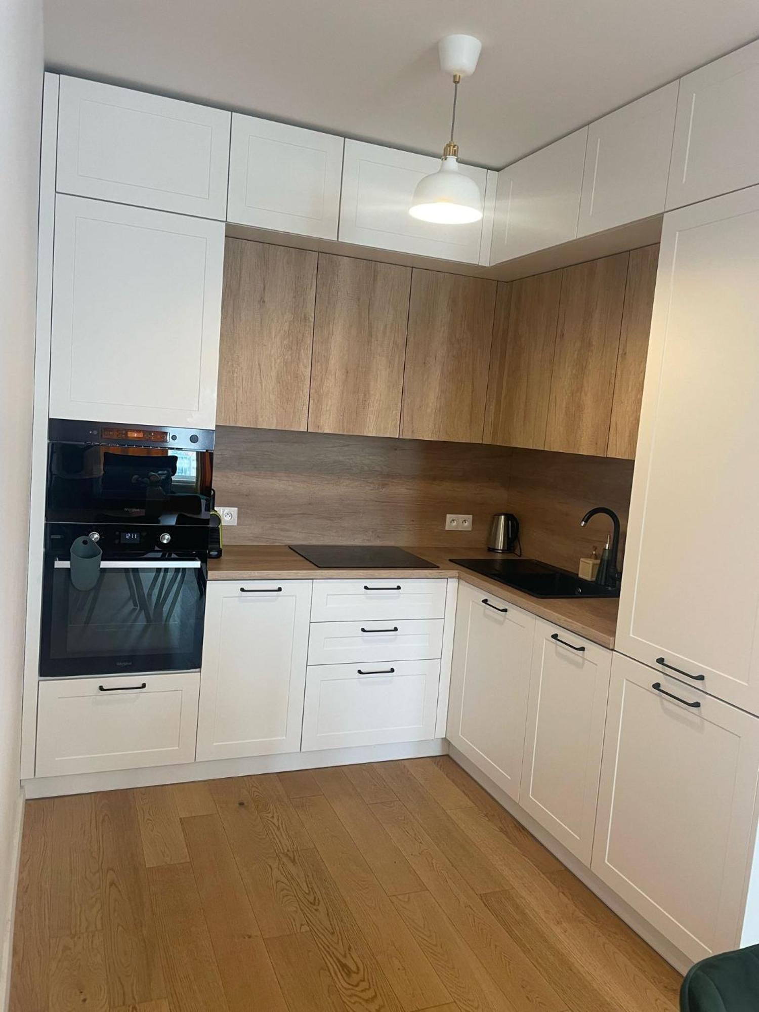 New Downtown Apartment Couple Minute From The Old Town Bratislava Exterior foto